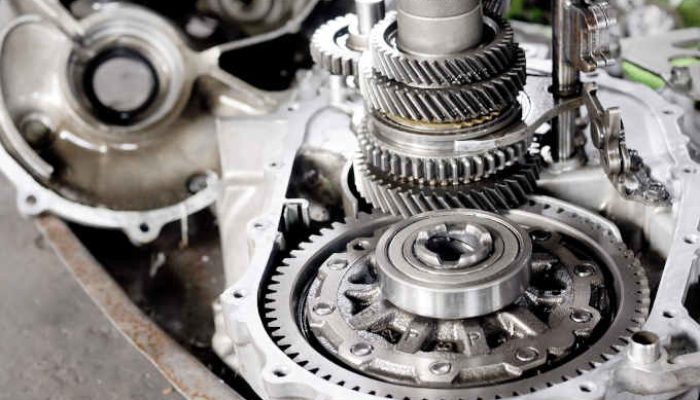 Kenapa Transmisi Mobil Matik Terasa Delay? Ini Penyebabnya