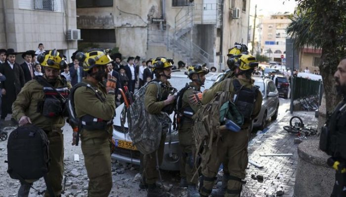 Rudal Iran Hantam Permukiman di Israel, Enam Orang Tewas